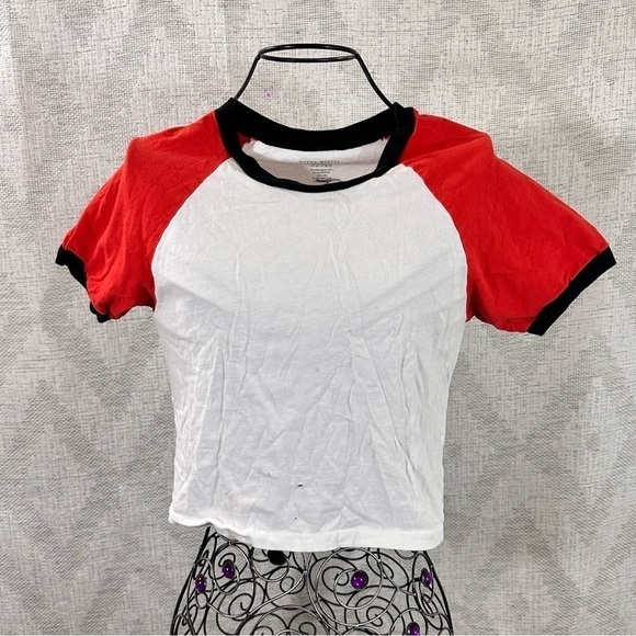 Urban Nation red and white cropped baby tee size M - Picture 2 of 6